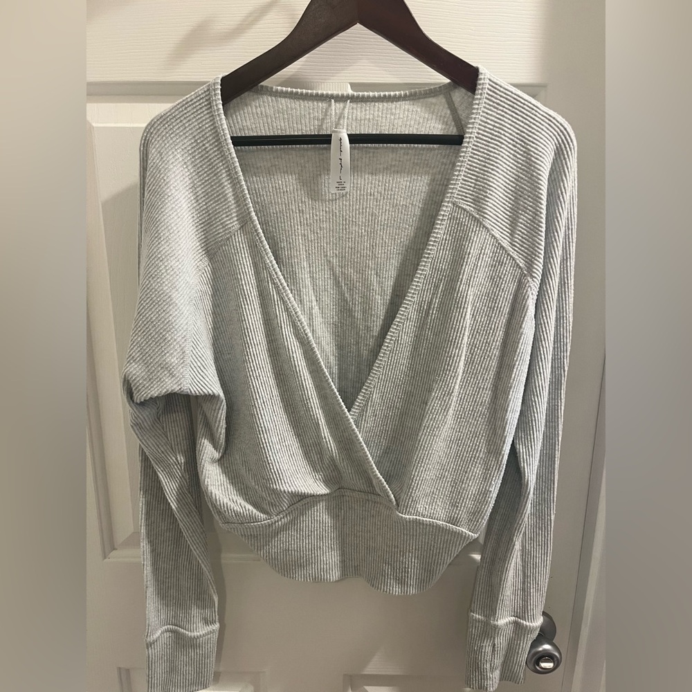 Spiritual Gangster Size L Women’s Grey Longsleeve